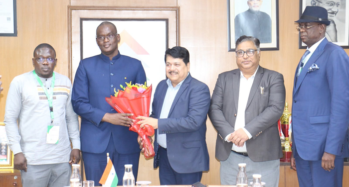 Delegation from Republic of Senegal Visits NSIC